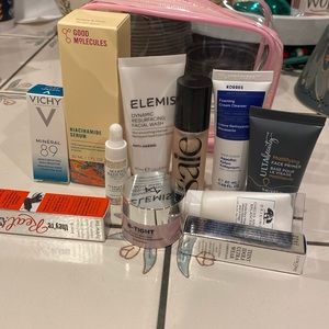 Makeup bundle